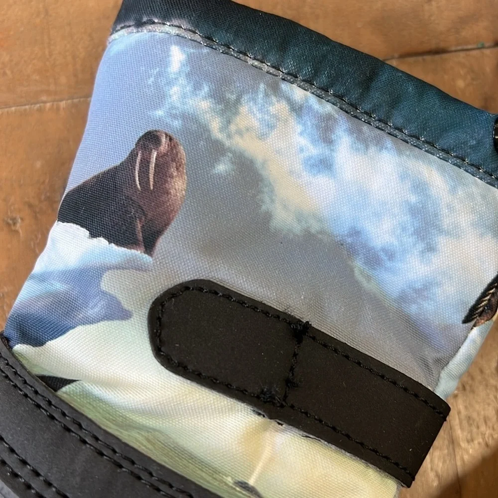 Molo driven arctic landscape snow boots